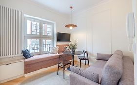 Modern Apartment In City Centre